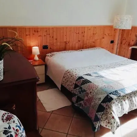 Apartman Foce. Bilocale Con Giardino. 4 Posti Letto. *